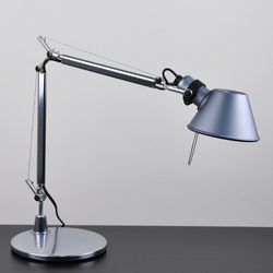 Светодиодная офисная настольная лампа Tolomeo Micro A011900