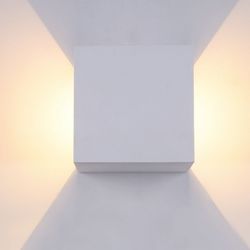 Настенный светодиодный светильник Parma C155-WL-02-3W-W